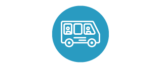 ACD Centros de Día ofrece un servicio de transporte, que recoge y devuelve a nuestros usuarios a sus hogares